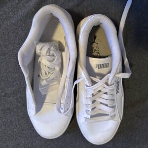 Puma Women’s Sneakers Size 8
